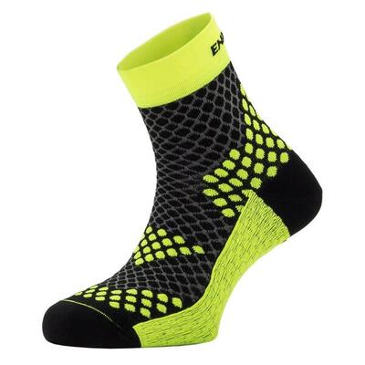 Calza tecnica running a compressione resistente e versatile