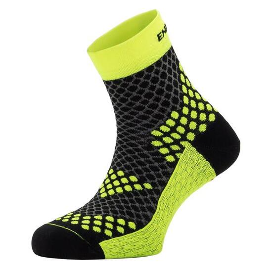 Calza tecnica running a compressione resistente e versatile