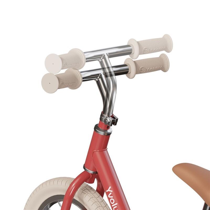 BICICLETA EQUILIBRIO SIN PEDALES VINTAGE PARA NIÑOS YVOLUTION CLASSIC ROJA 3/6