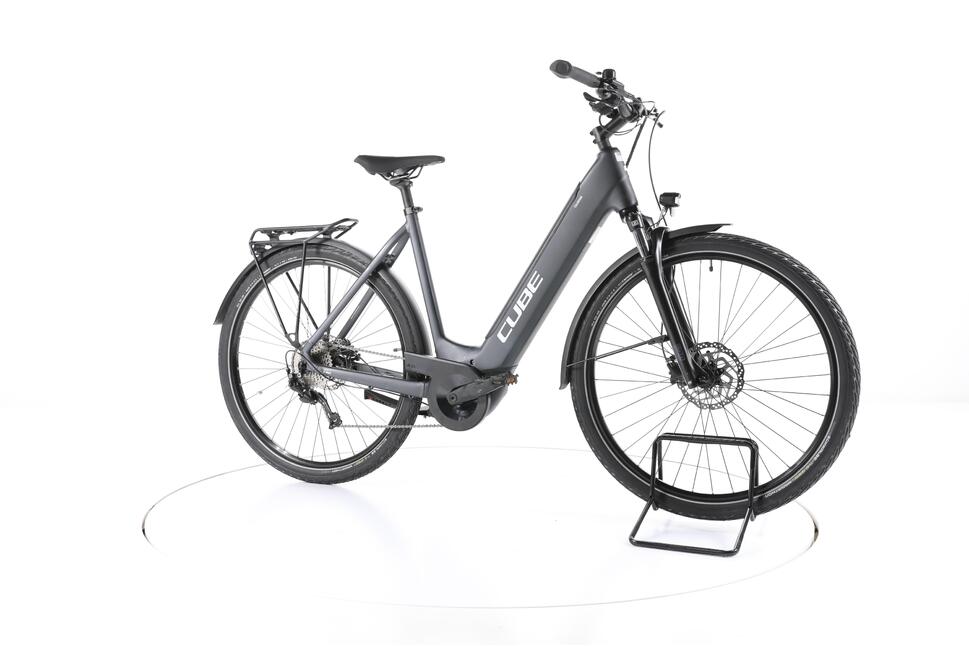 Second Life - Cube Touring Trekking E-Bike Lage instap 2023 - Jak nowy