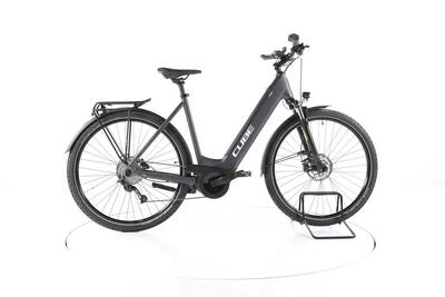 Segunda vida - Cube Touring Trekking E-Bike Cuadro bajo 2023 - Como nuevo