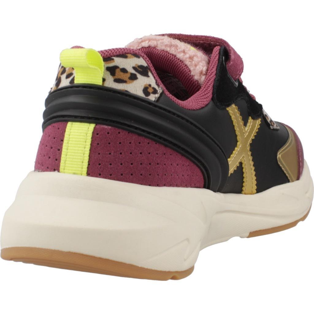 Baskets Munich Modèle Mini Track Vco 98 Couleur Imprimé Animalier 3/5