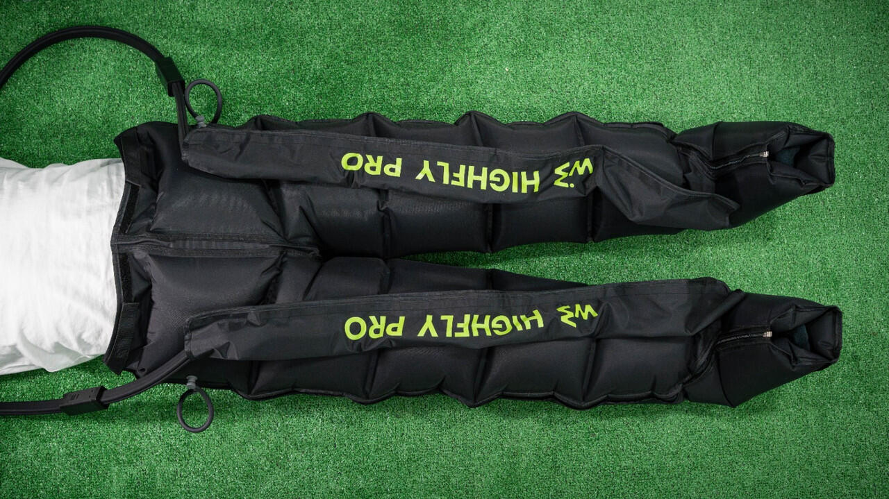 WELLBEINN HighFly Pro – Botas de Presoterapia de Alto Rendimiento