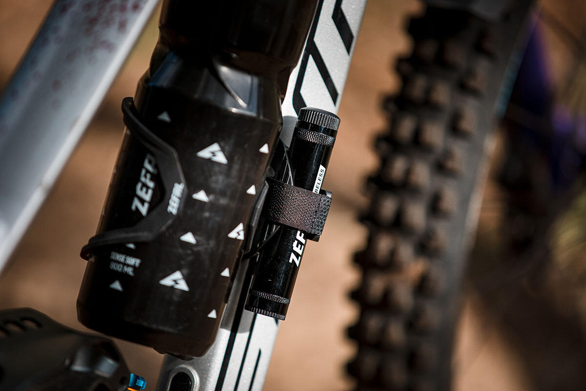Kit di riparazione tubeless / supporto portaborraccia Zefal 4/6
