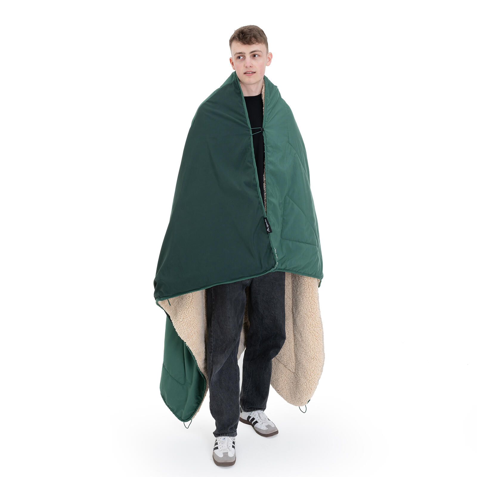 qeedo Teddy Couverture d'extérieur (200 x 140 cm) - imperméable et sans Bruit, Polaire Douce, Fonction Poncho et Coussin, compacte et Facile qeedo Teddy Couverture d'extérieur (200 x 140 cm) - imperméable et sans Bruit, Polaire Douce, Fonction Poncho et Coussin, compacte et Facile