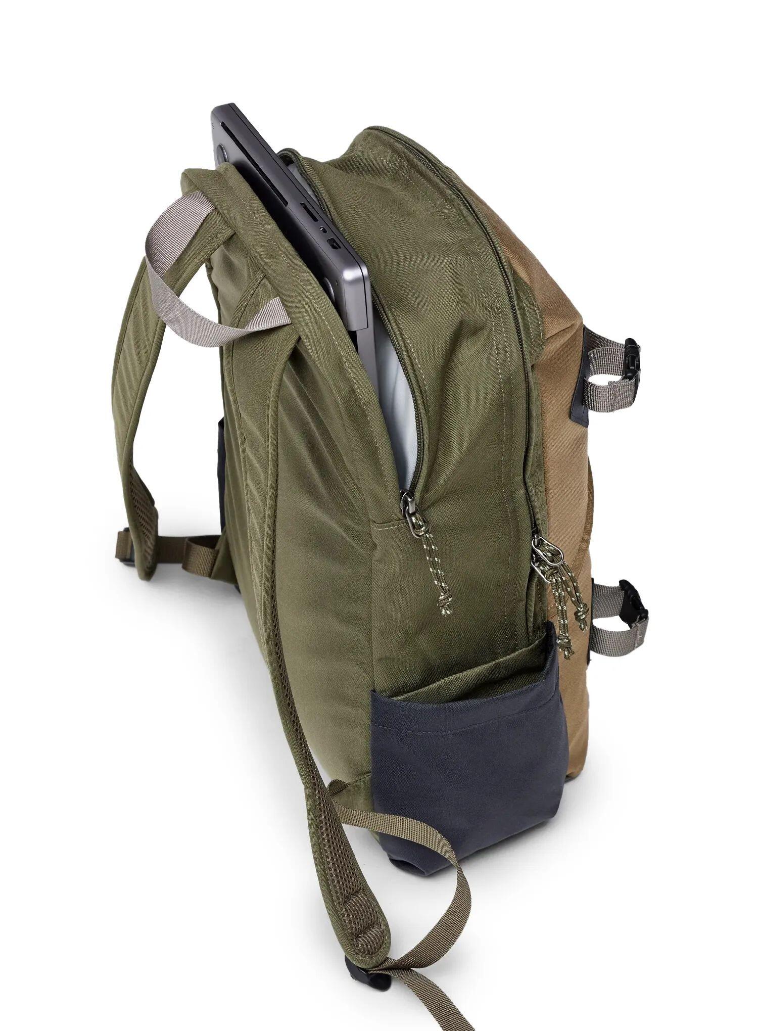 Plecak na laptopa Fjallraven Vardag Backpack 17 - green/clay 6/7
