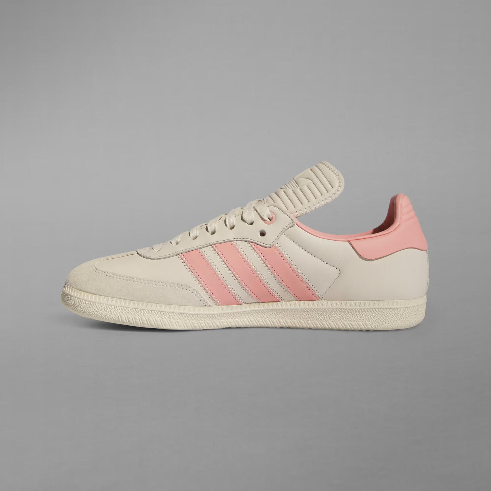 Zapatillas adidas Humanrace Samba, Beige, Unisexo 4/5