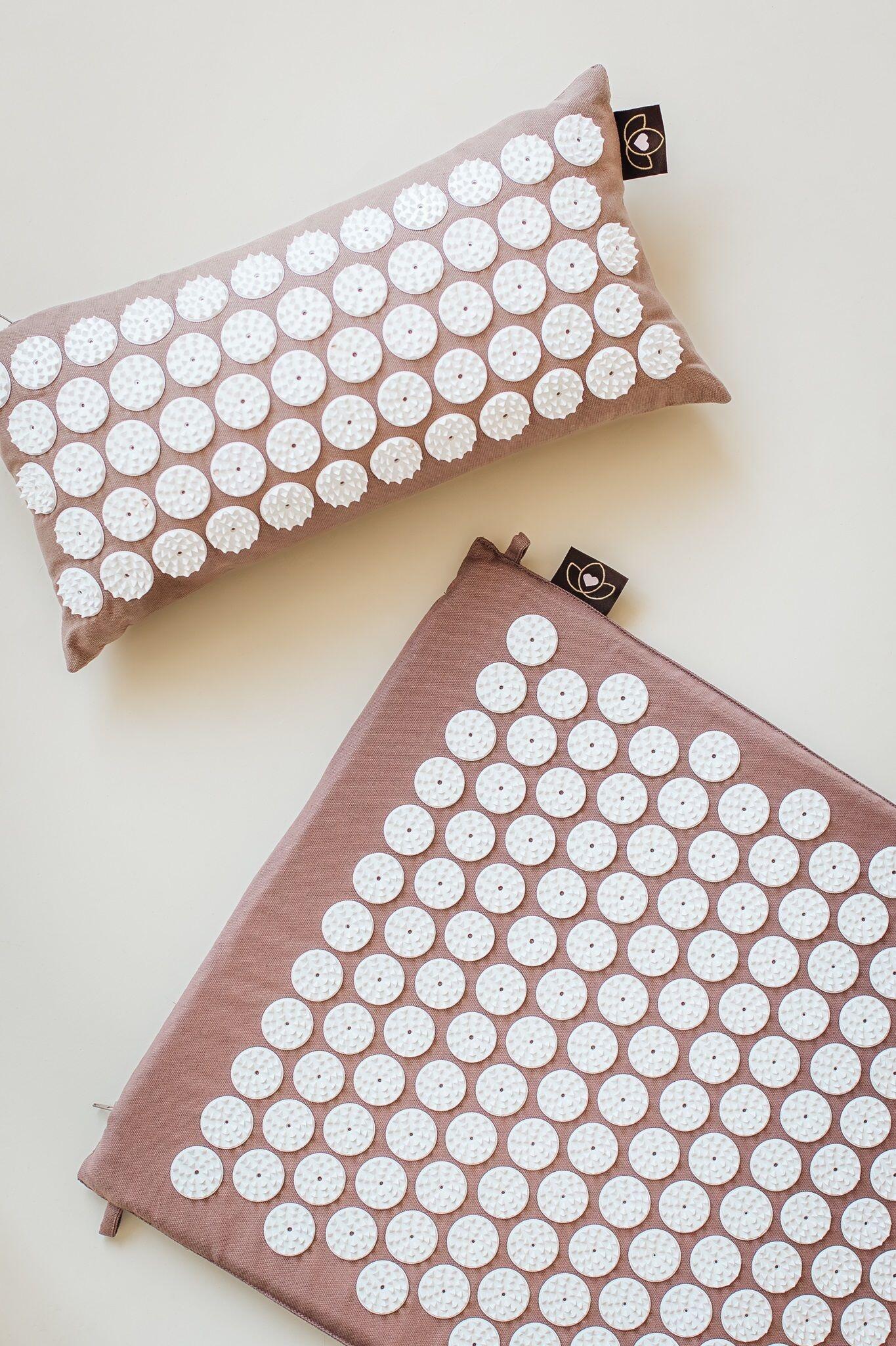 Lotus Set spijkermat en spijkerkussen taupe 2/5