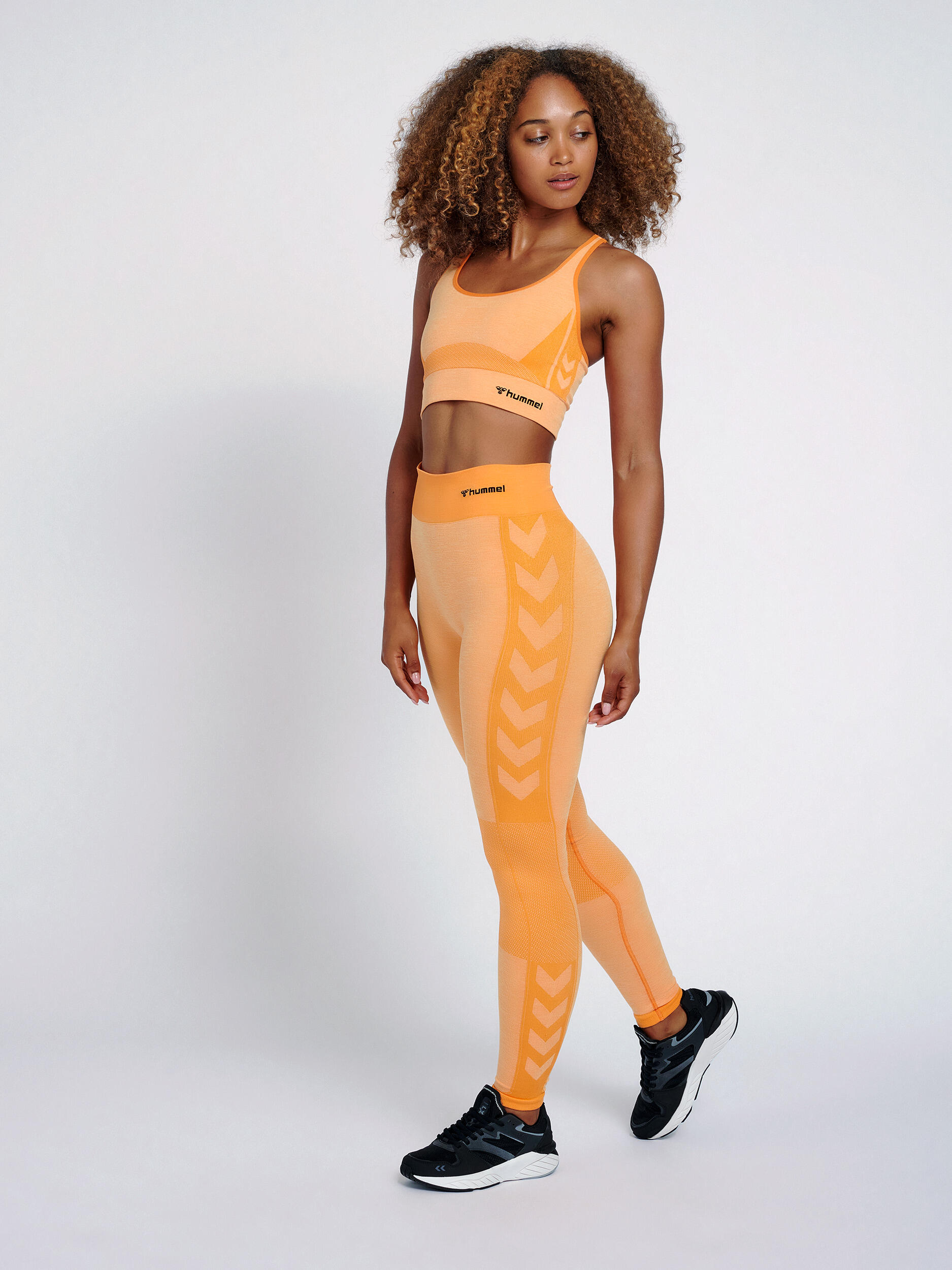 HUMMEL hmlCLEA SEAMLESS SPORTS TOP 2/7