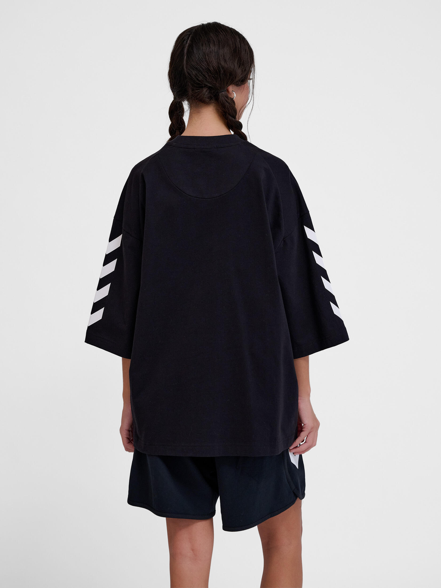 T-shirt oversize Hummel Willy SW 3/7