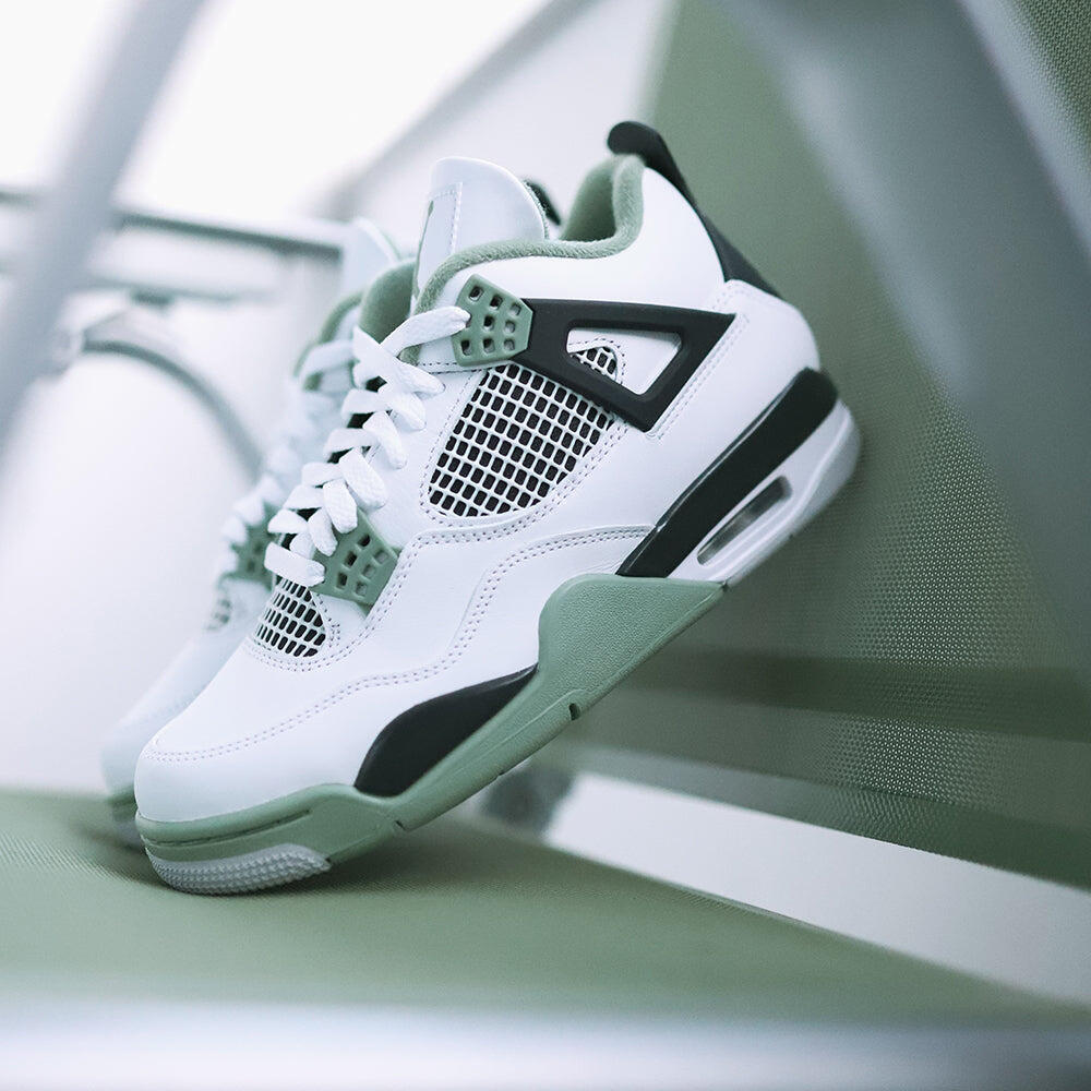 Air Jordan 4 Seafoam 5/7