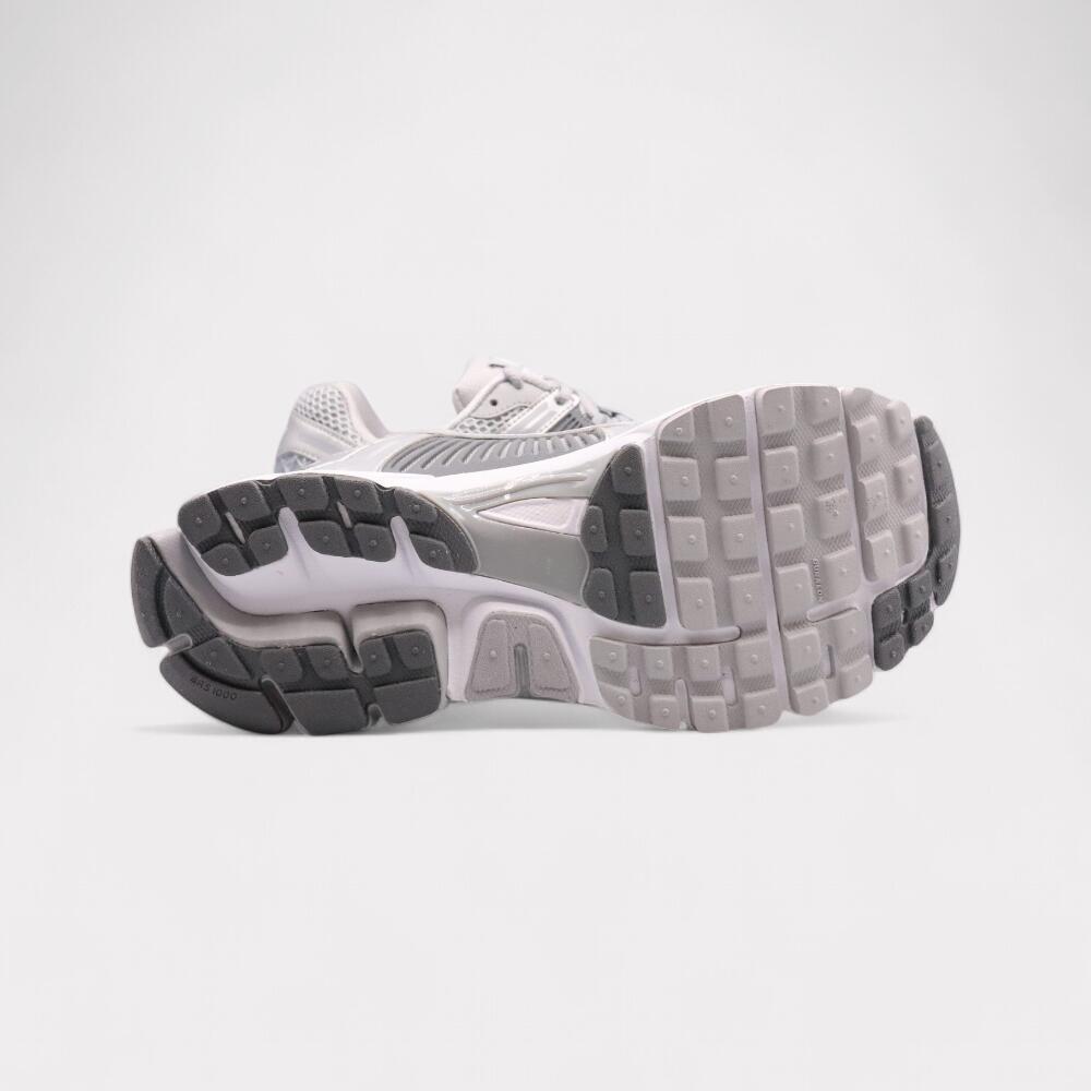 Nike Zoom Vomero 5 Cool Grey 4/5