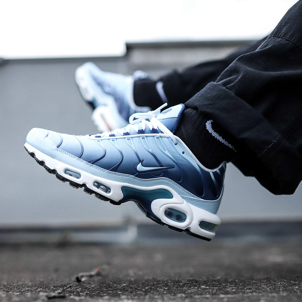 Nike Air Max Plus University Blue Gradient 7/7