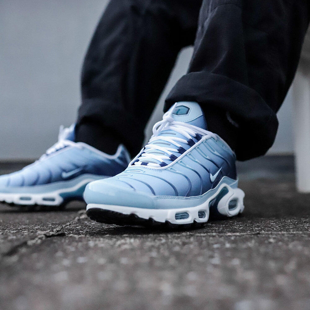 Nike Air Max Plus University Blue Gradient 5/7