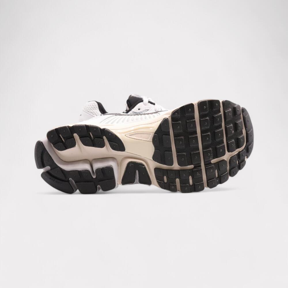 Nike Vomero Pure Platinium 4/4