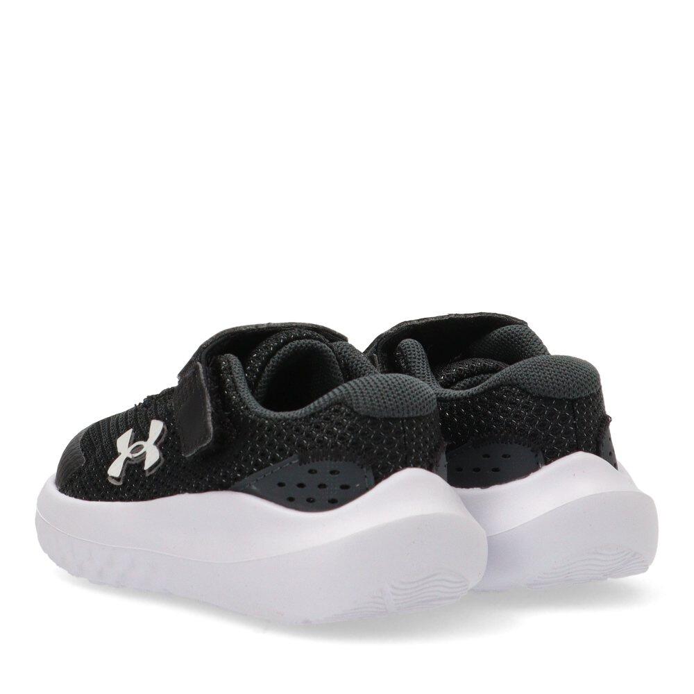 Scarpe Under armour modello 3027105-001 per unisex ragazzi 4/6