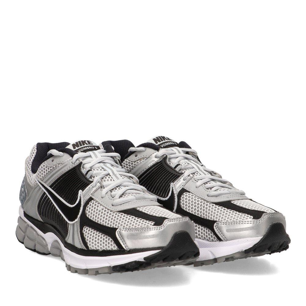 Nike Zoom Vomero 5 Metallic Silver Black 2/6