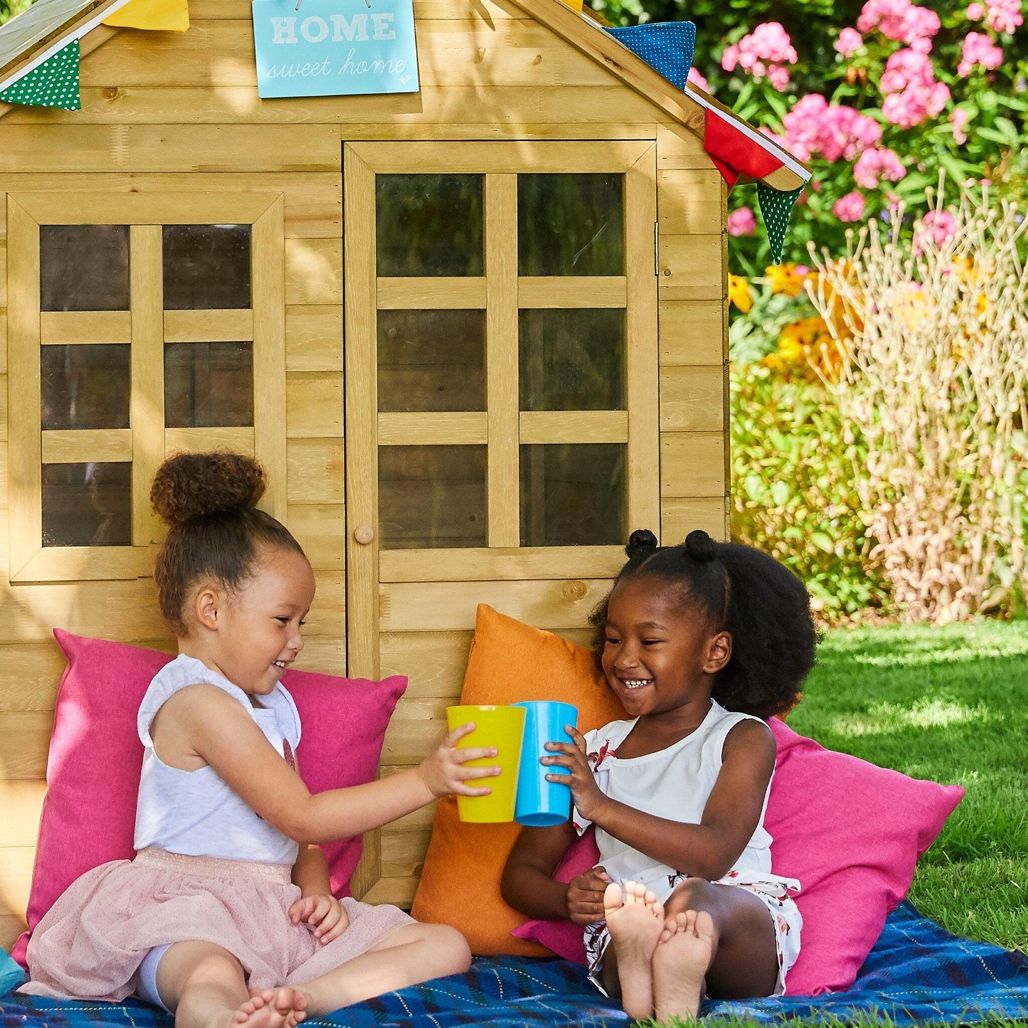Kinderspielhaus mit Küche und Fensterläden ROMARIN Braun FSC® 2/5