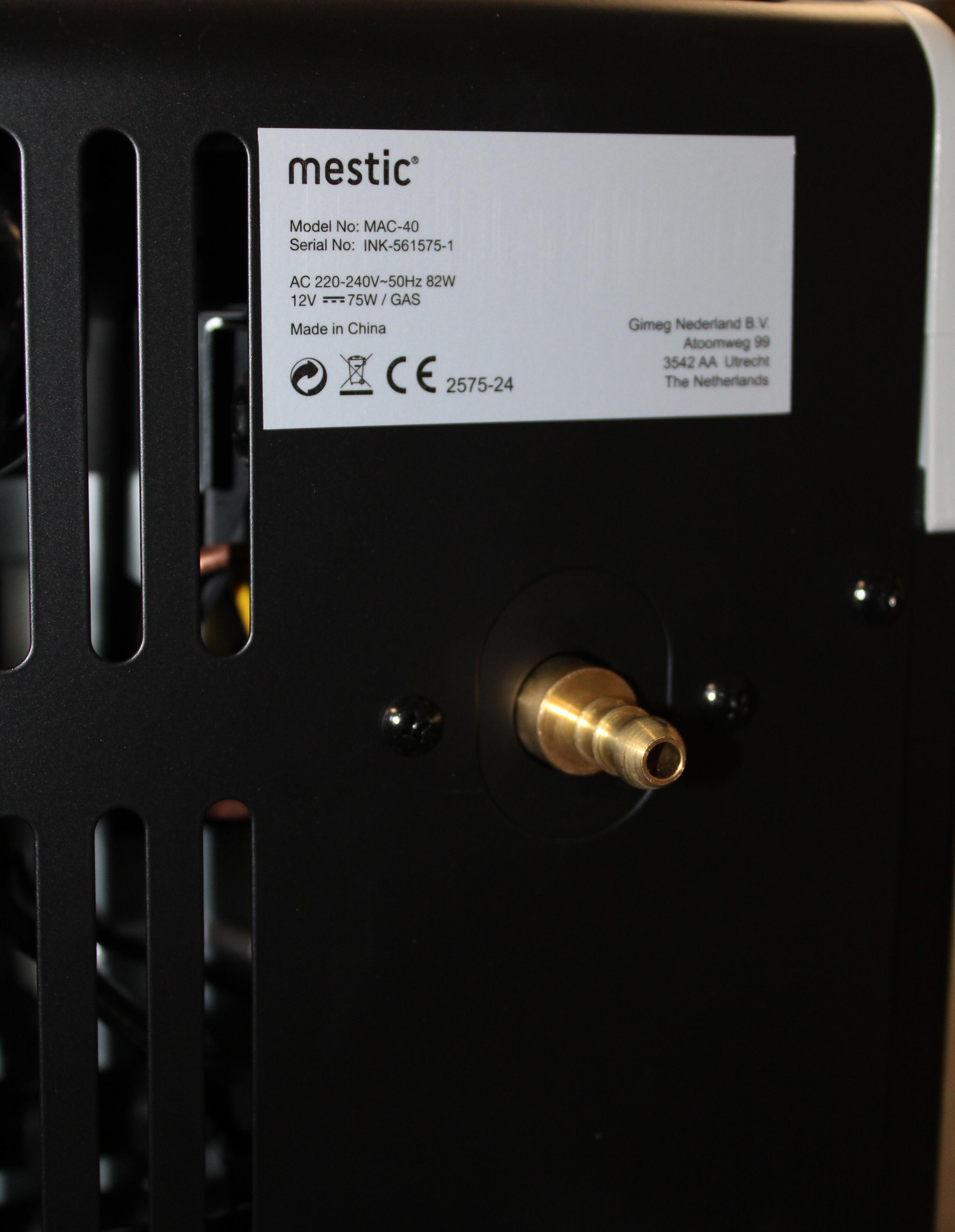 Absorption cool box MAC-40 UK. Gas and electric. 42L 2/4