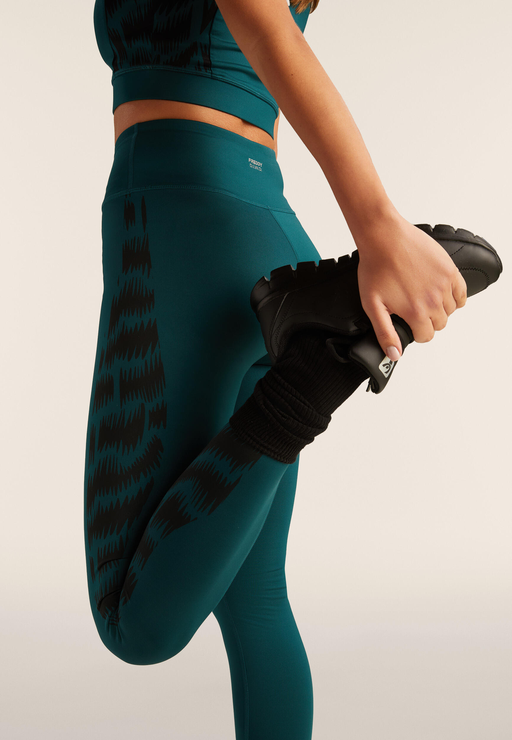 Leggings 7/8 con cintura alta y detalles moteados 4/5