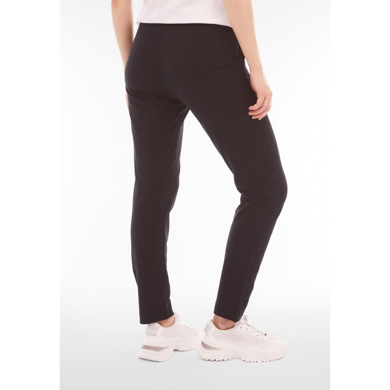 Pantalon de sport en molleton de coton coupe resserrée aux chevilles