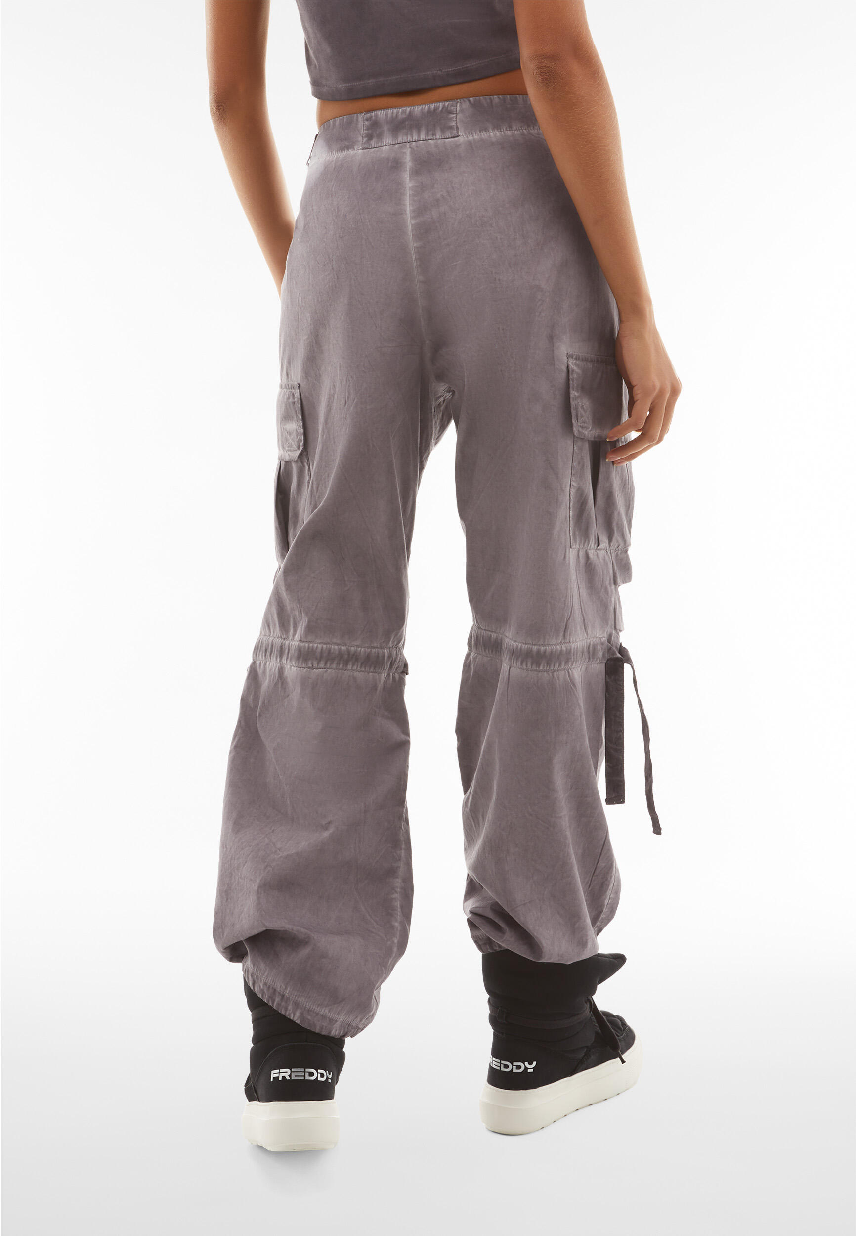 Pantalon cargo pour femmes en popeline à effet usé 3/7