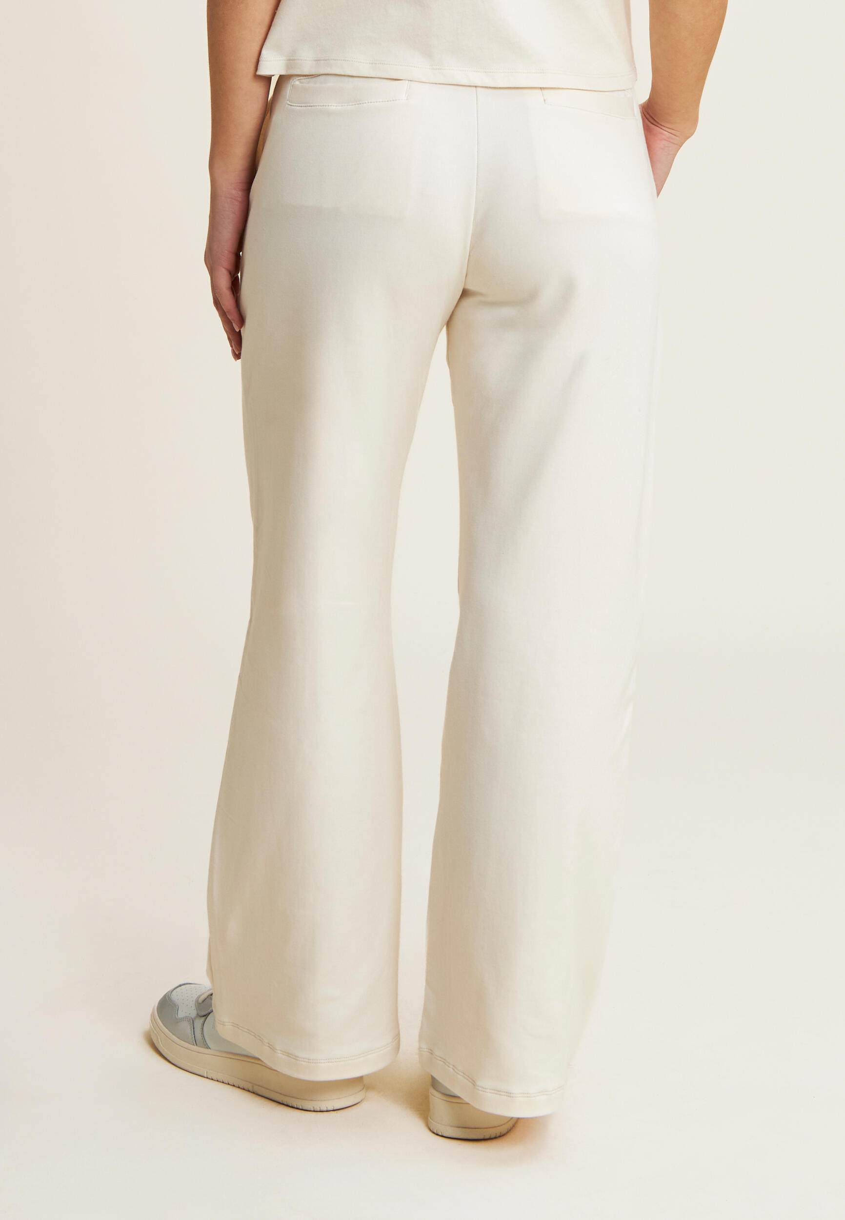 Pantalón de pernera ancha con lentejuelas en felpa francesa de modal 3/5