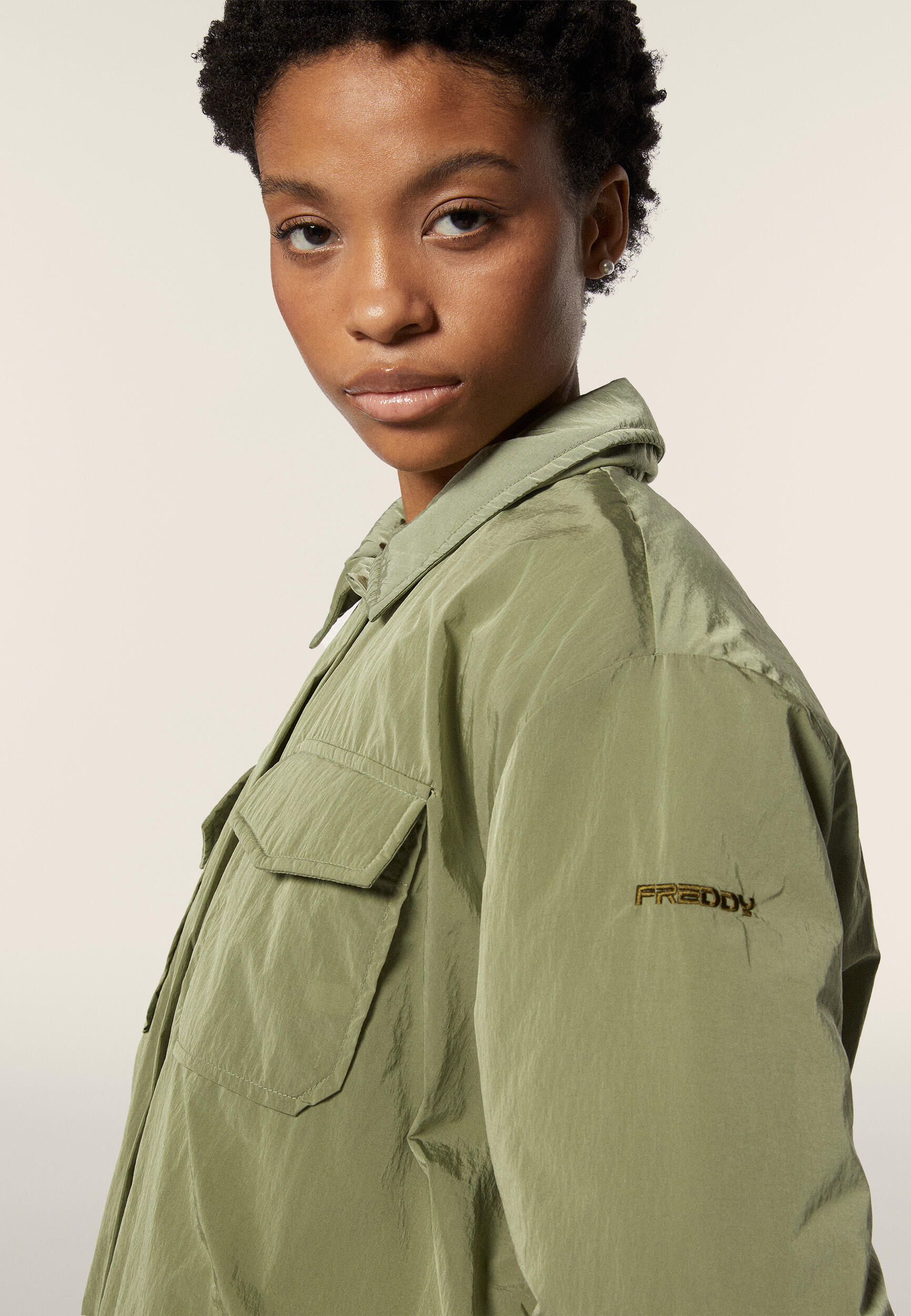 Chemise avec rembourrage et coupe surdimensionnée en nylon navette 4/7