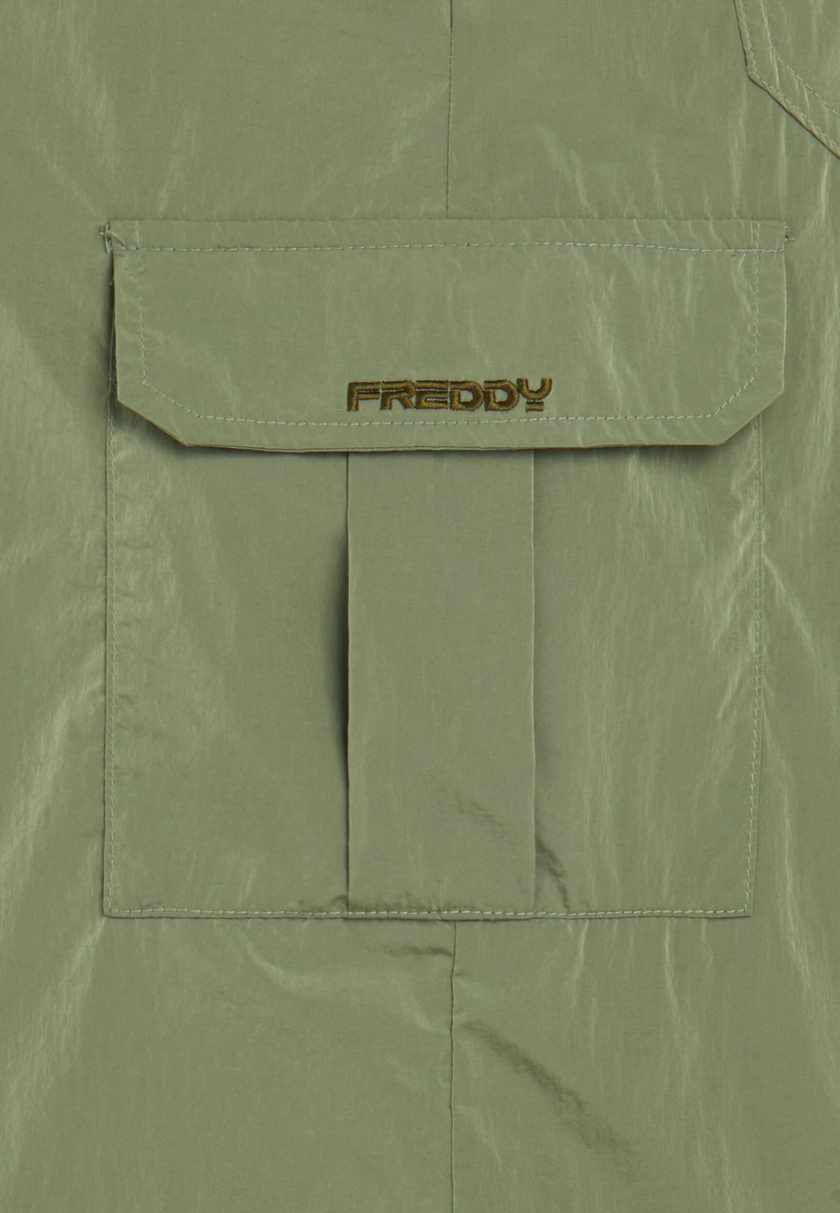 Pantalón cargo carrot fit de nailon de tejido plano 3/3