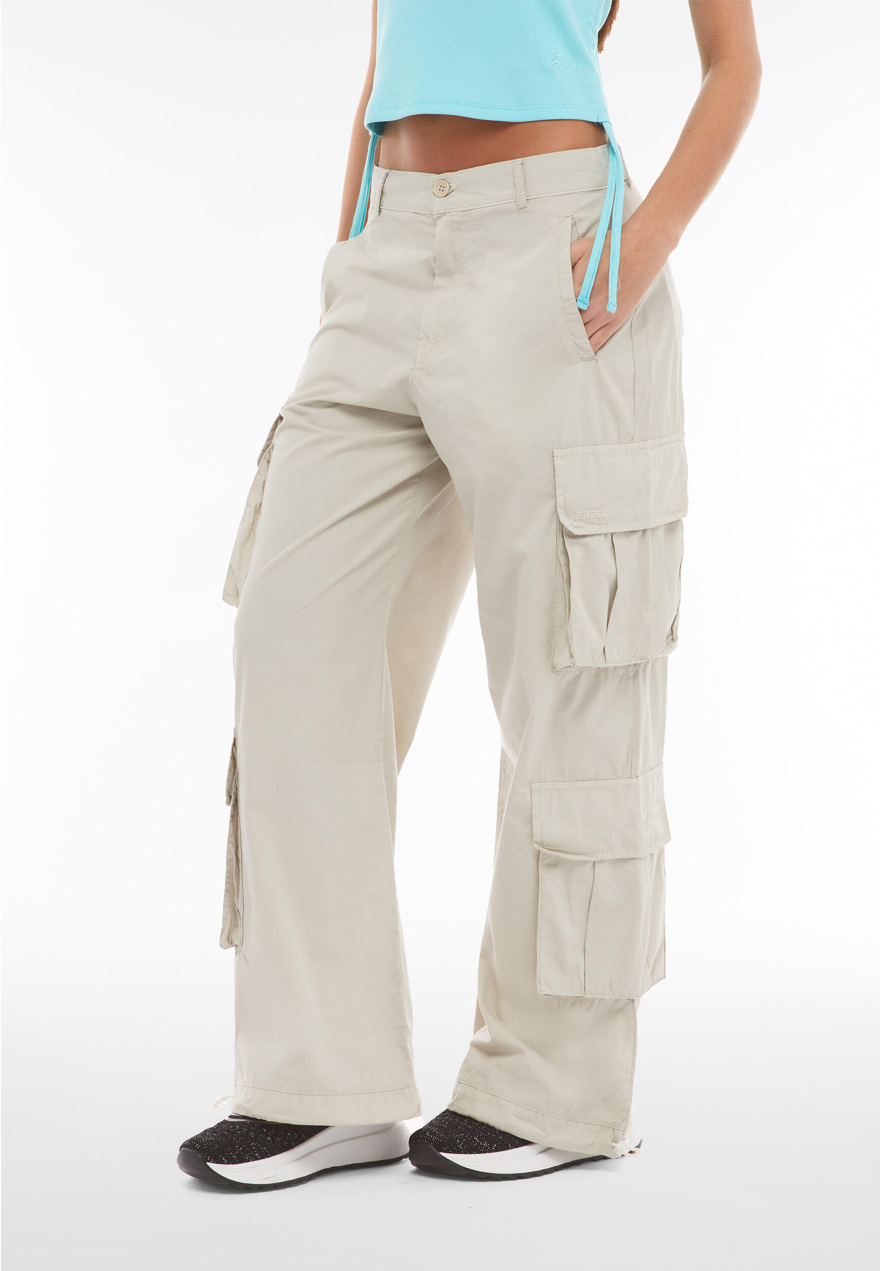 Pantalon cargo en popeline à coupe ample avec quatre grandes poches 2/7