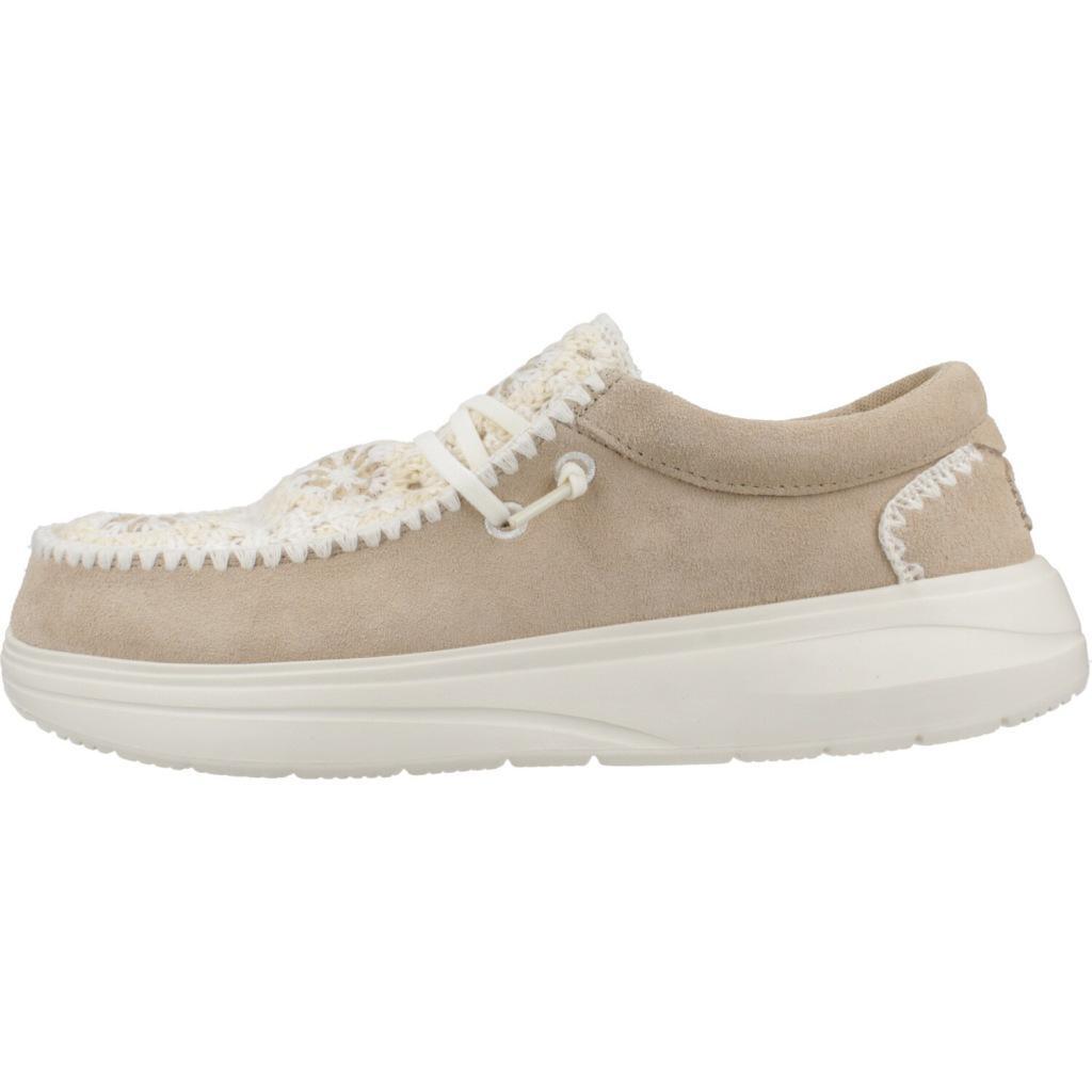 Hey Dude Model Wendy Comf Suede Crochet Kleur Lichtbruin 2/5