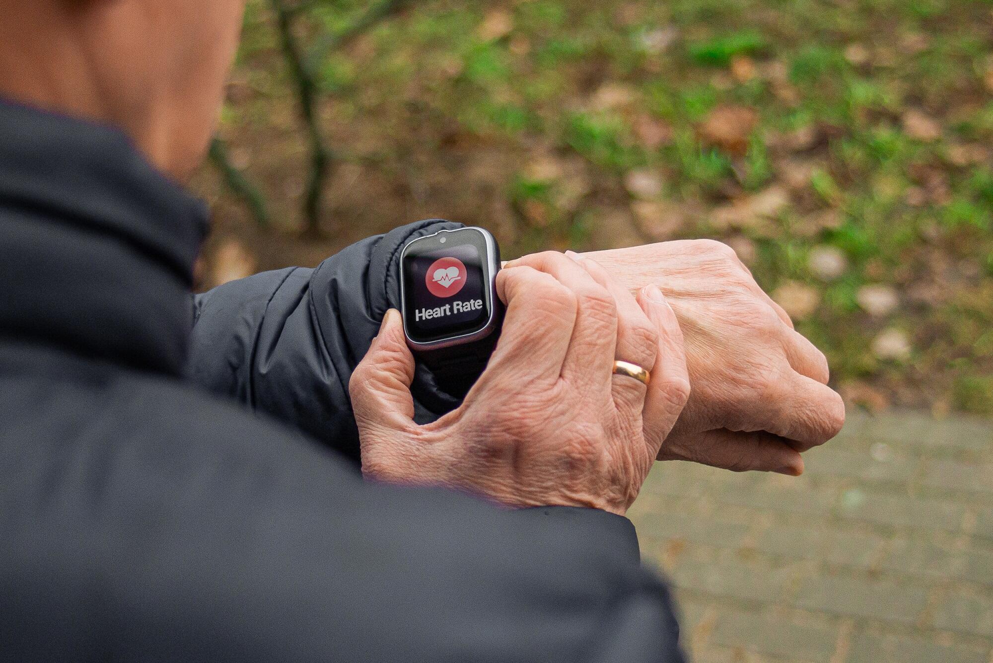 Smartwatch sportivo myPhone CareWatch LTE 7/7