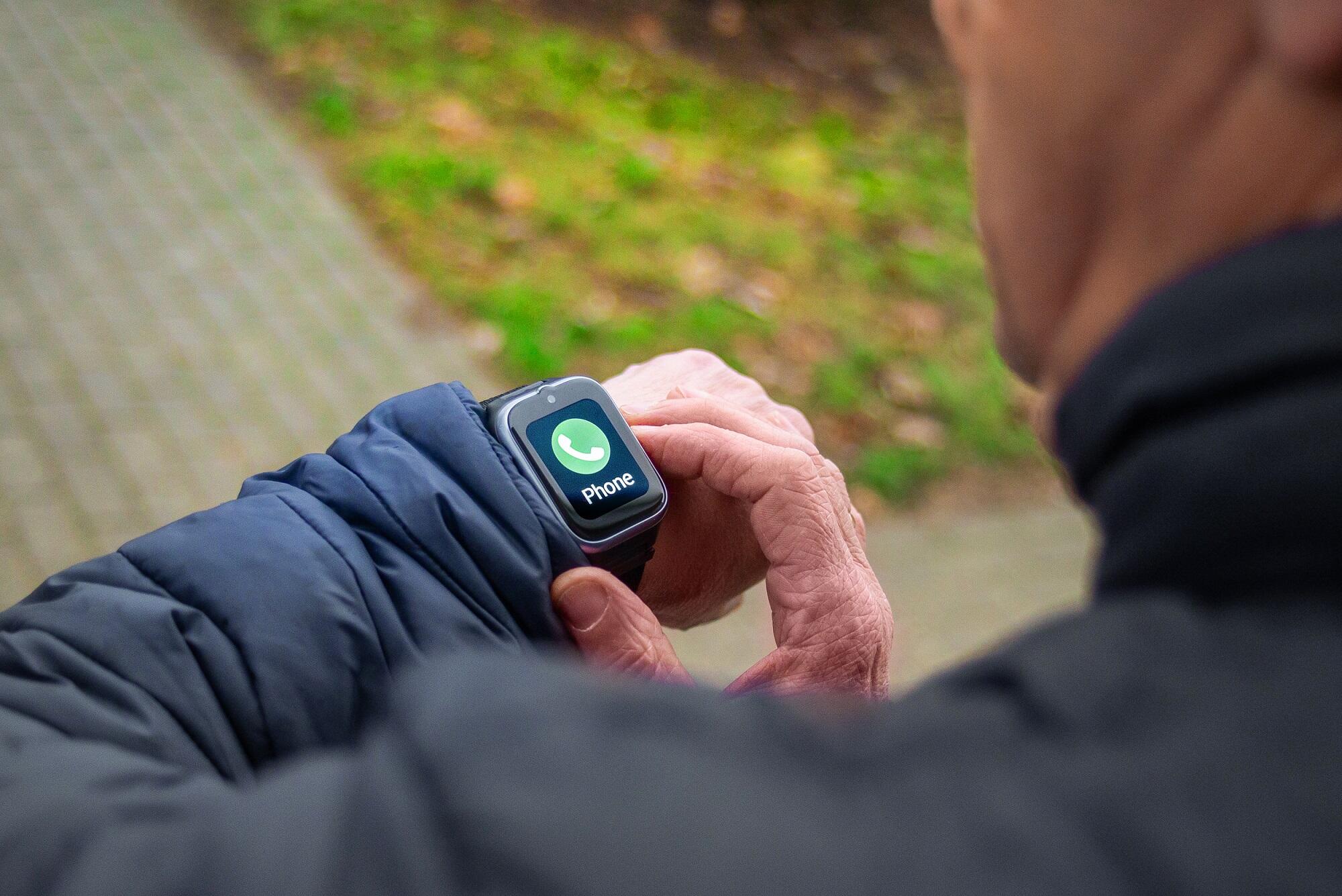 Smartwatch sportivo myPhone CareWatch LTE 4/7