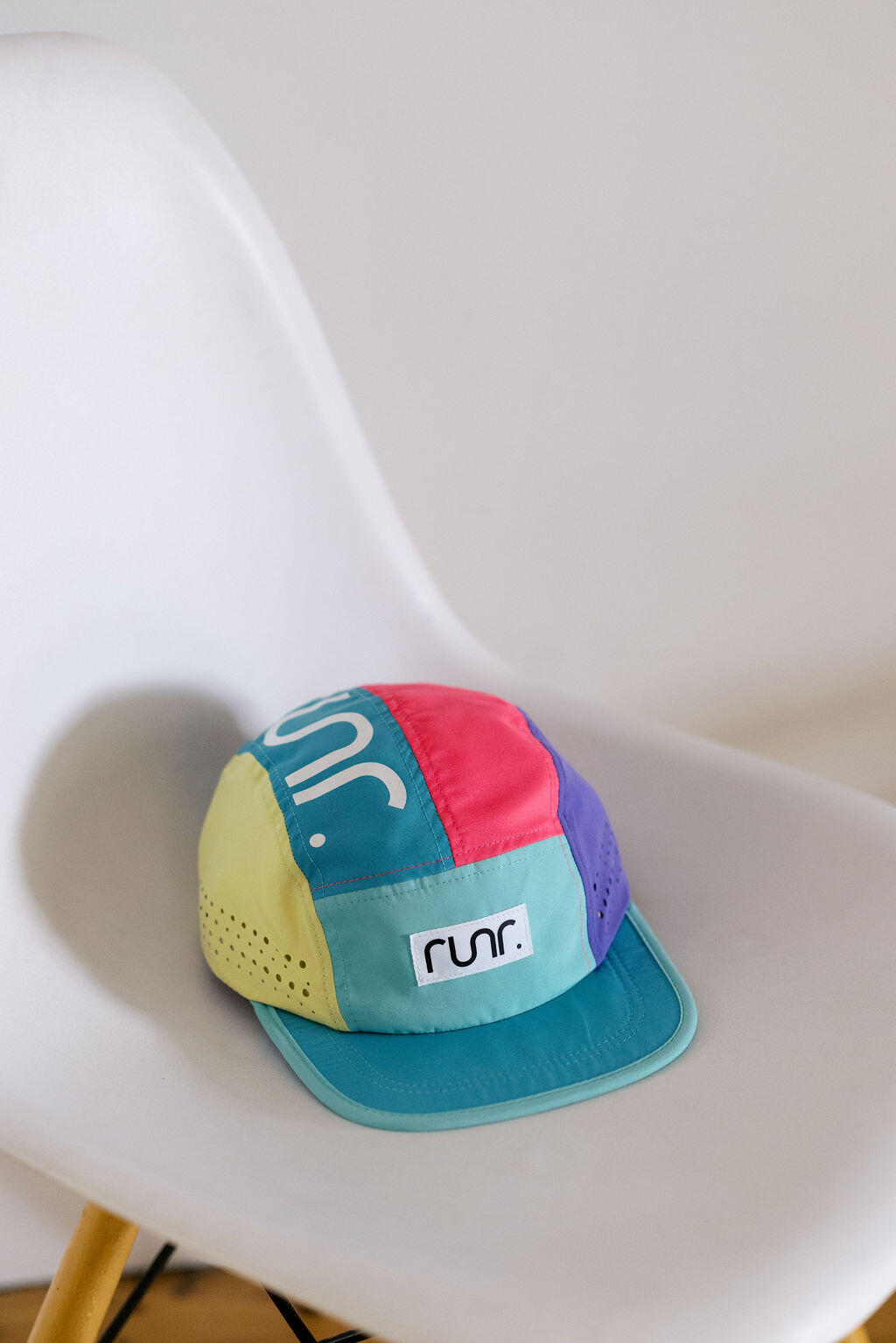 Runr Osaka Technical Running Hat 5/5
