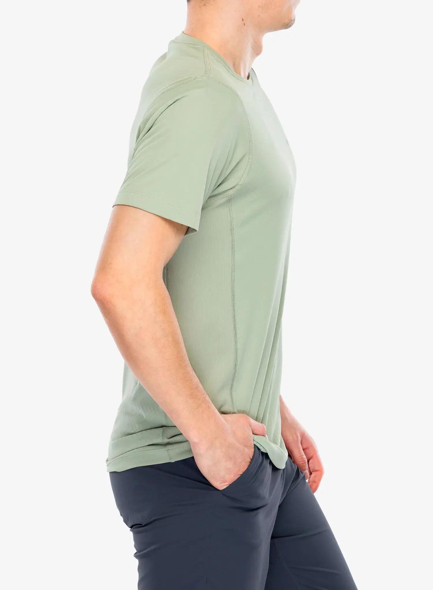 Maglia a maniche corte Columbia modello 2118501348 per uomini 6/7
