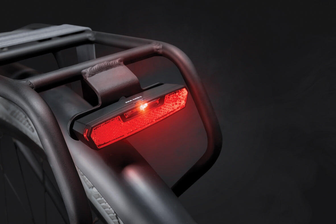 Luz Trasera AXA Juno Battery - 80 mm con Apagado Automático 7/7