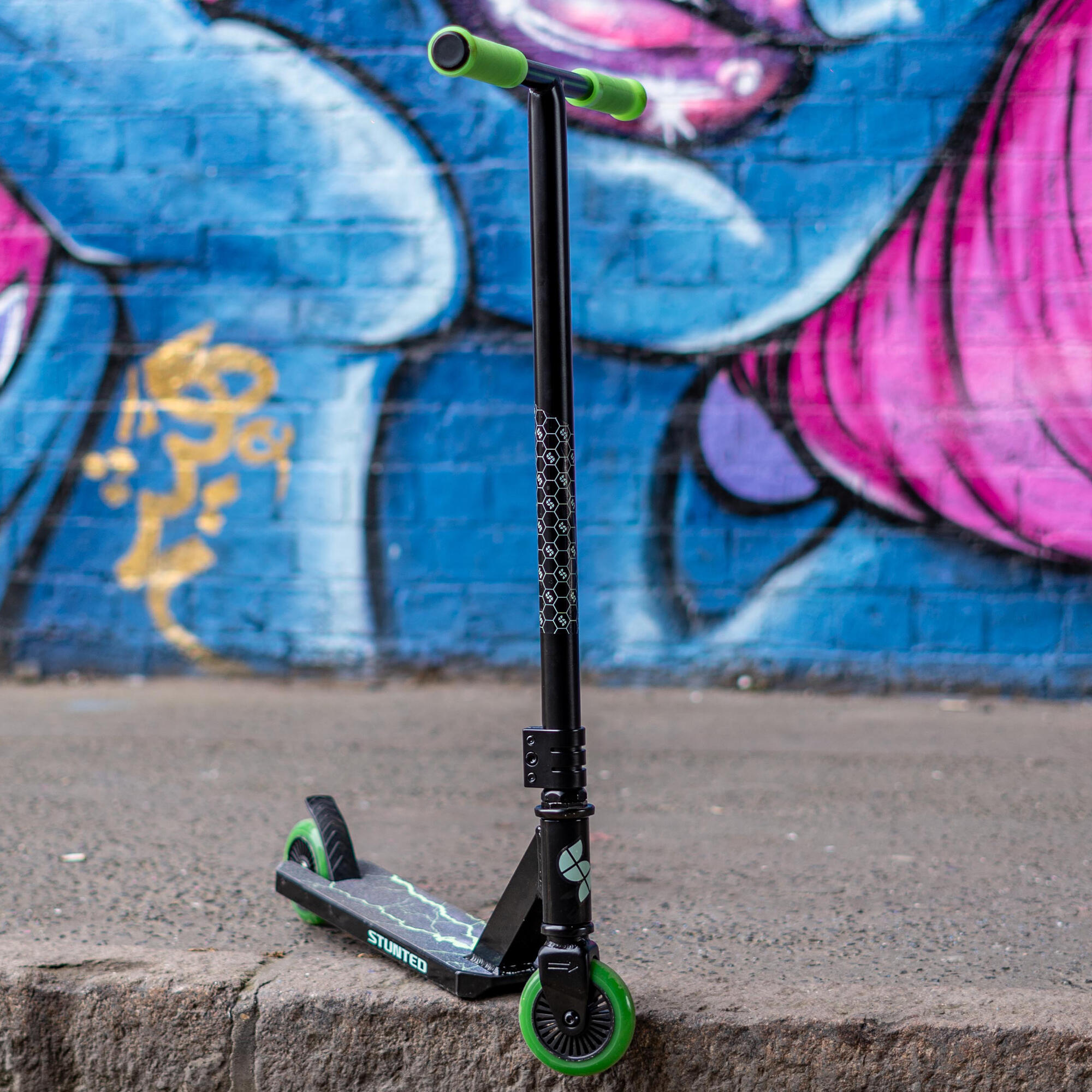 MOVE Stunted Glostorm Pro Stunt Scooter