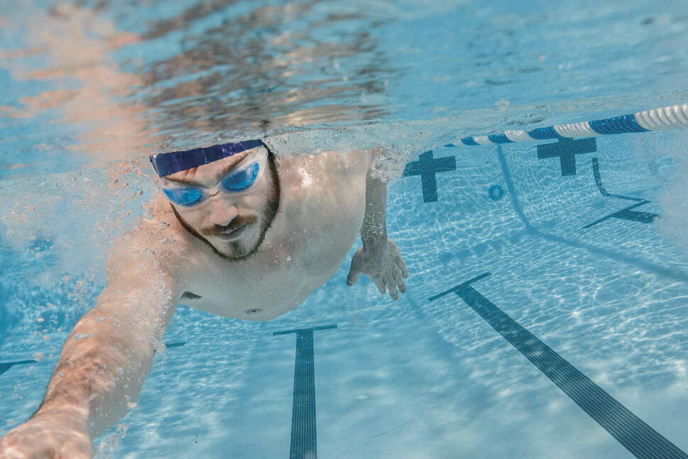 Okulary na basen FINIS ENERGY przyciemniane