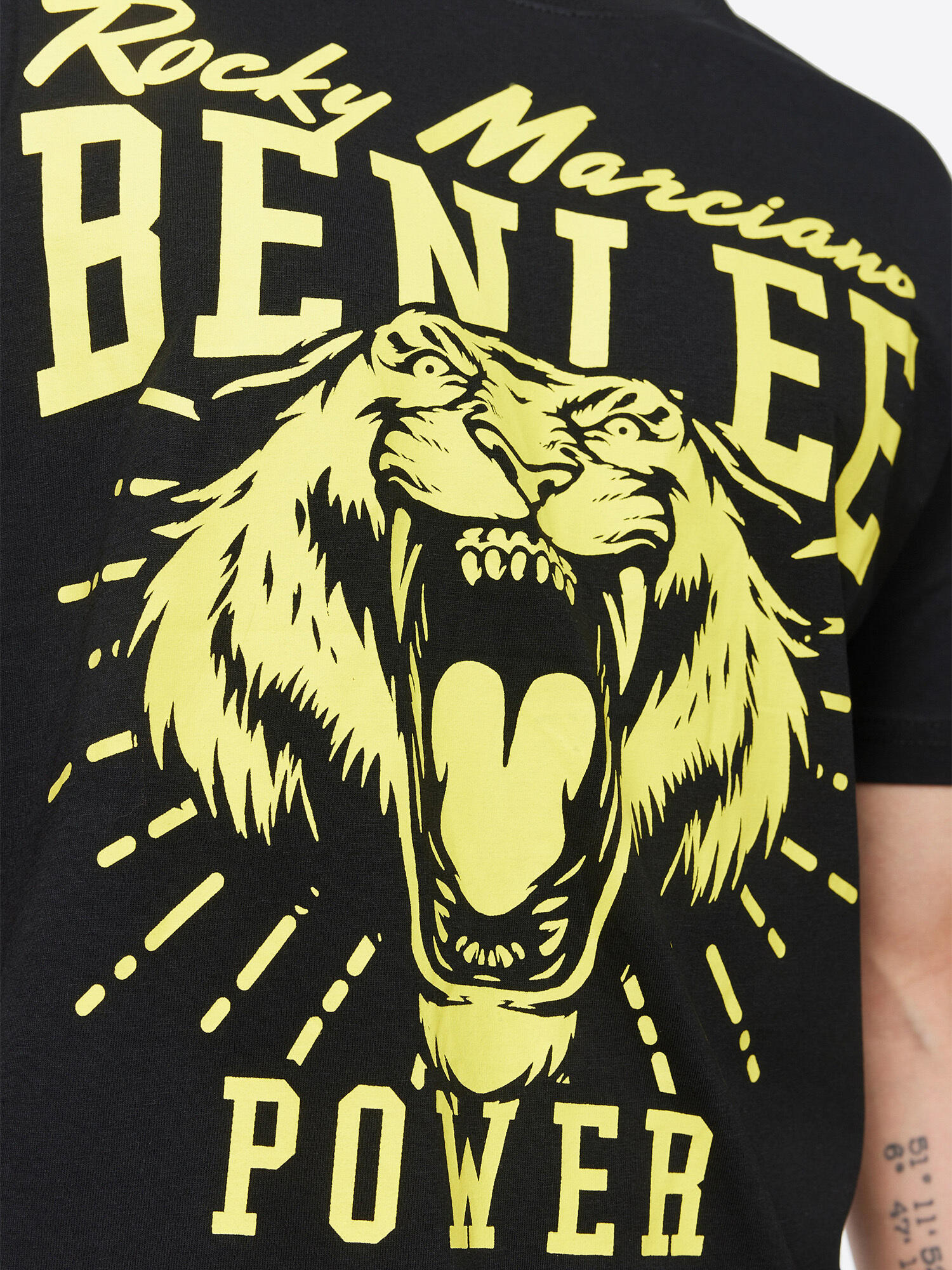 T-shirt dal taglio classico Benlee Tigerpower 5/6