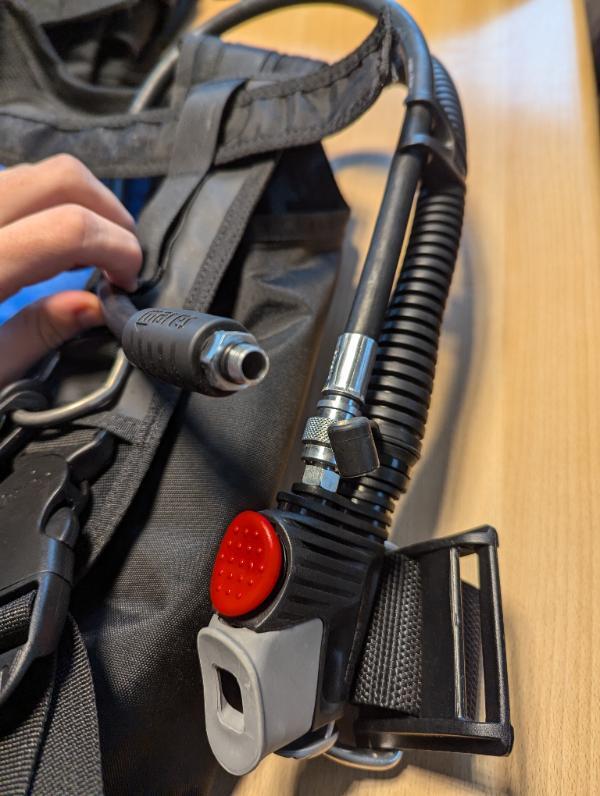 Tussen Particulieren - Mares wing trimvest en extra accessoires (Maat: M) 4/5