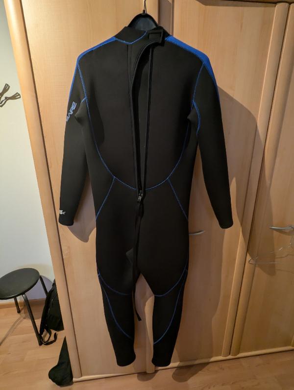 Tussen Particulieren - Wetsuit en hooded vest combo (L) 2/5