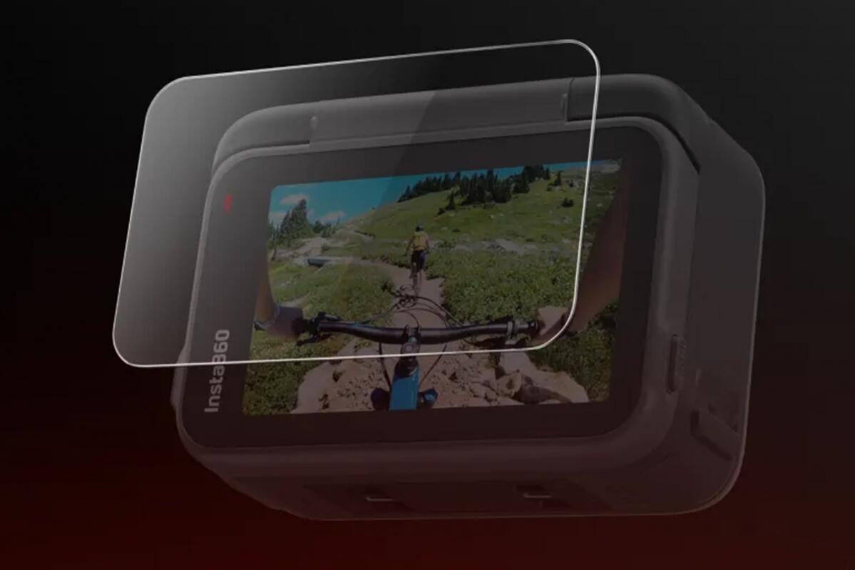 Insta360 Ace Pro - Ochrana displeje 4/5