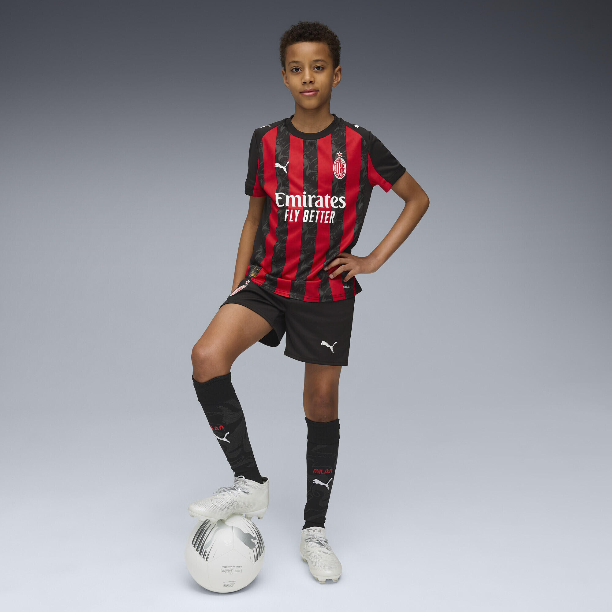 AC Milan 25/26 Shorts Jugendliche PUMA 4/7