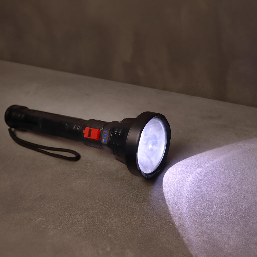 LED svítilna 1800mAh 600lm FLF-04 3/7