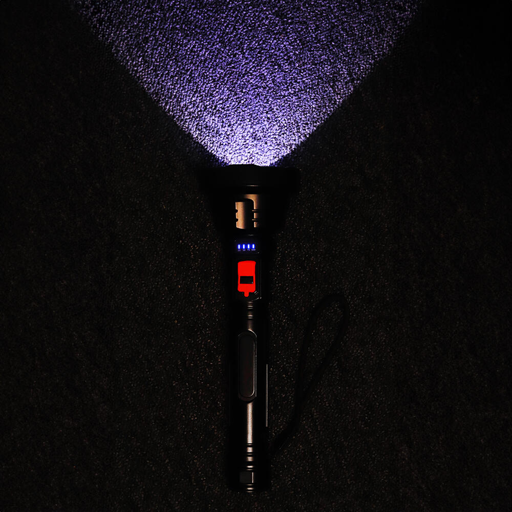 LED svítilna 1800mAh 600lm FLF-04 4/7