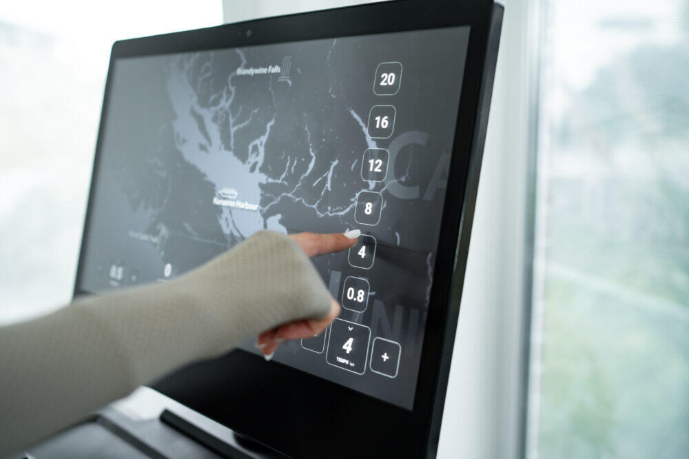 Tread-XP loopband met 24" full HD touchscreen 6/7