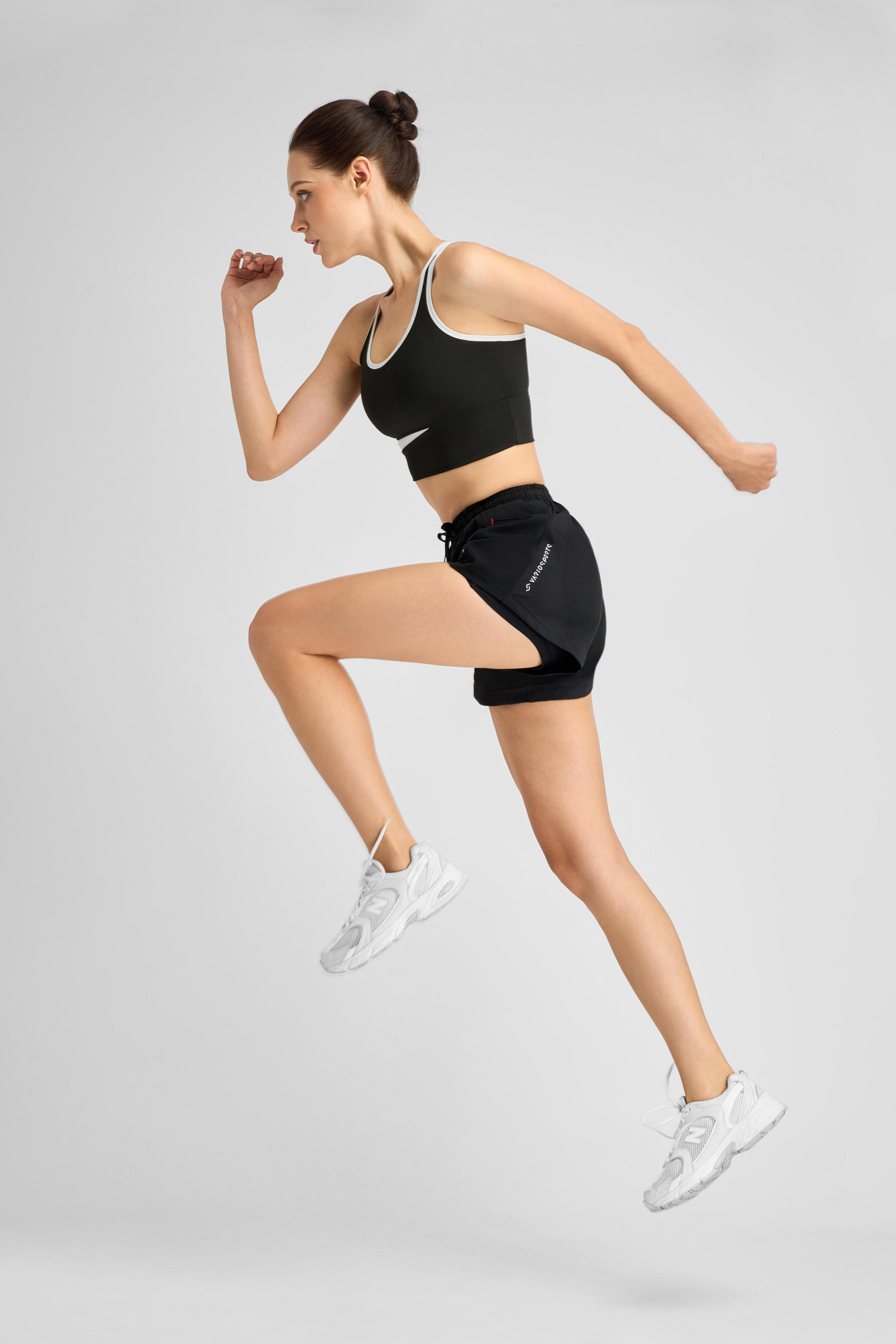 Short Sportivi 2-in-1 Donna con Tasca Telefono & Pantaloncino Interno - Nero 2/7