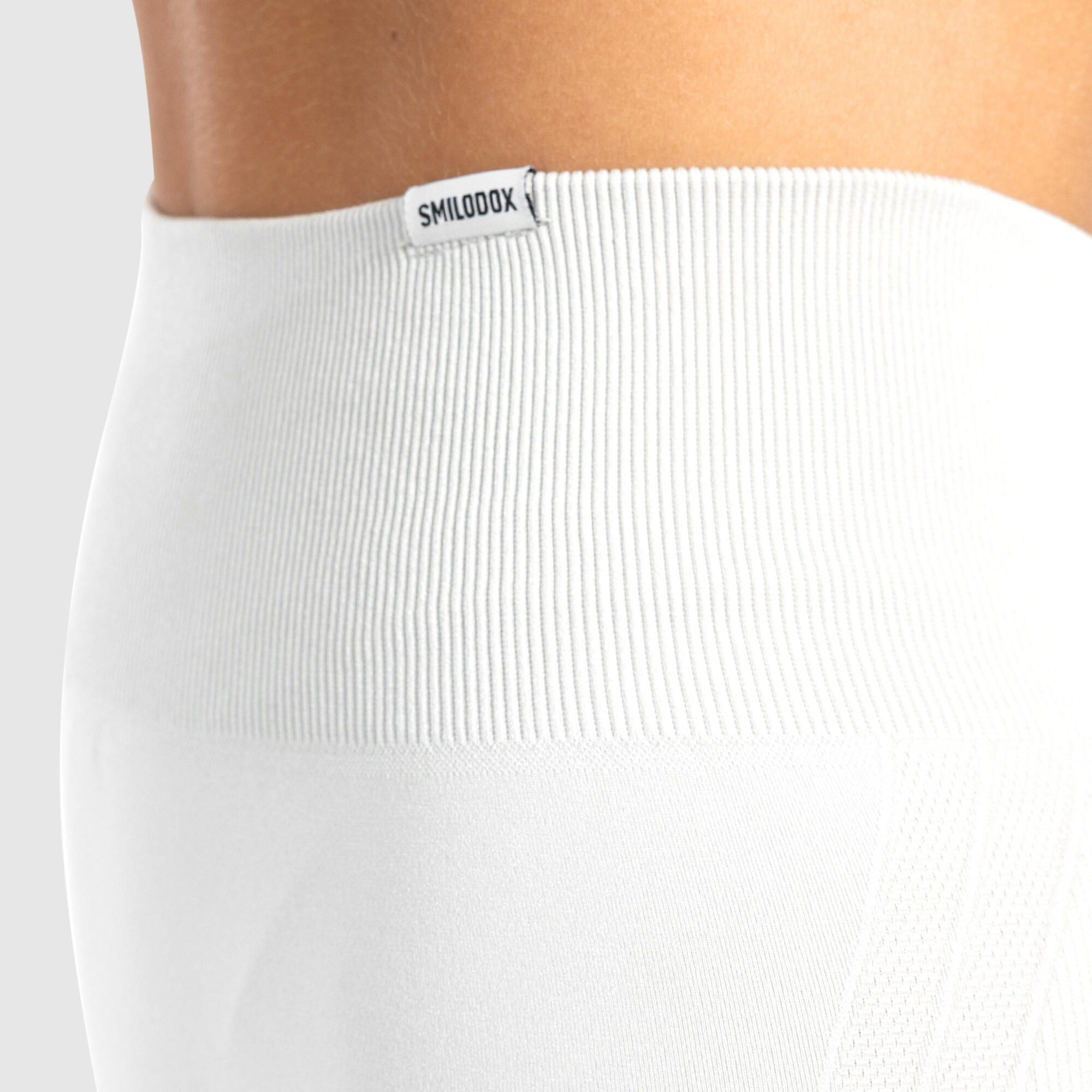Damen Shorts Issy Hellgrau 4/5
