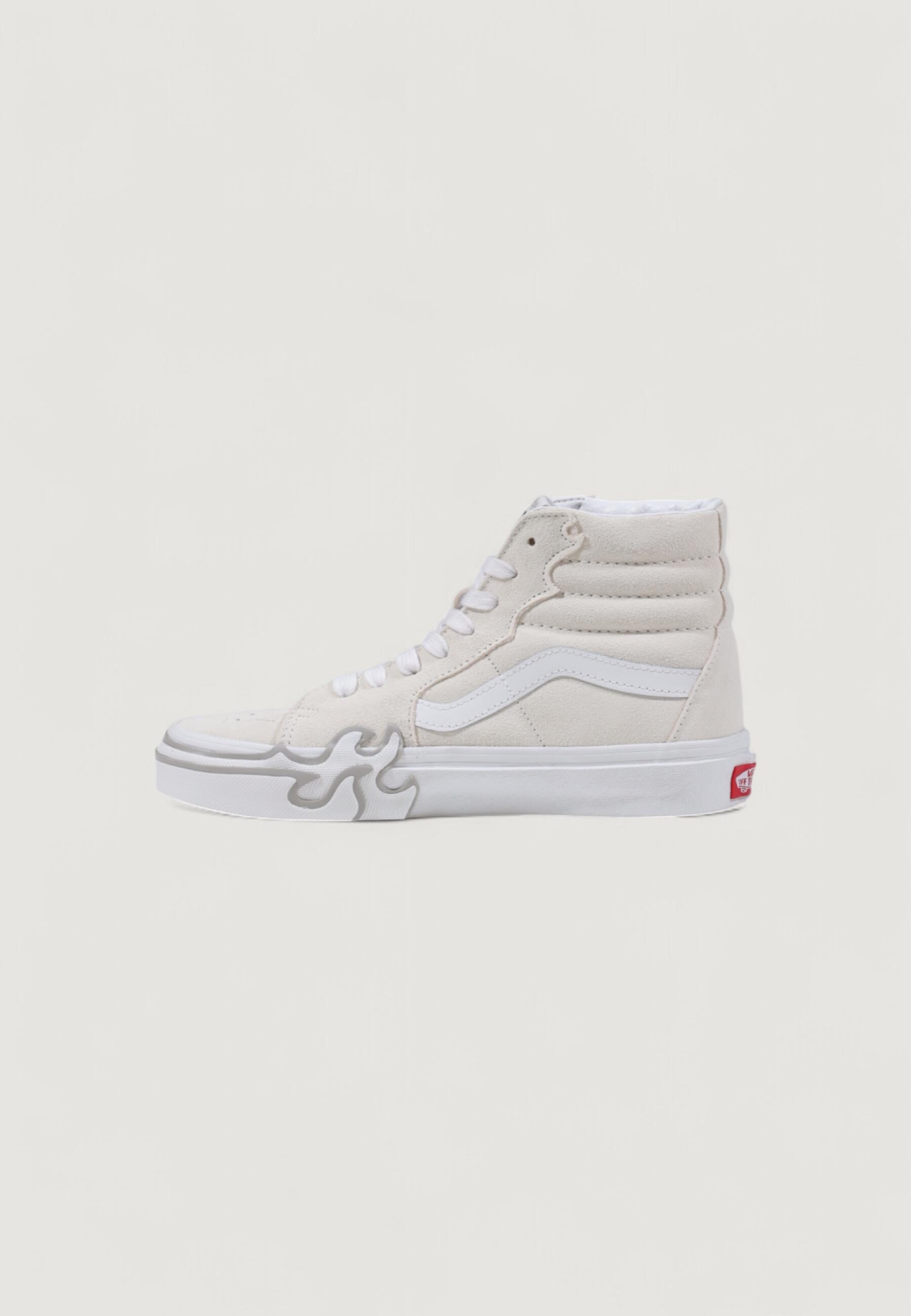 baskets UA SK8-Hi Flame FEMME BLANC 3/5