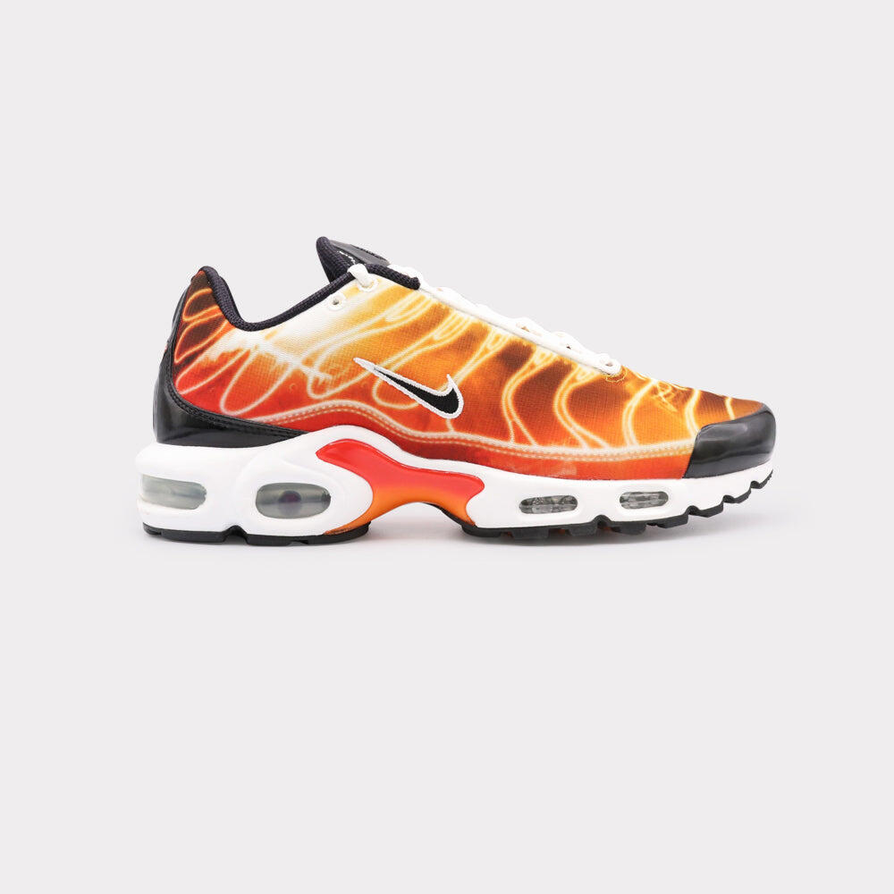 NIKE picture